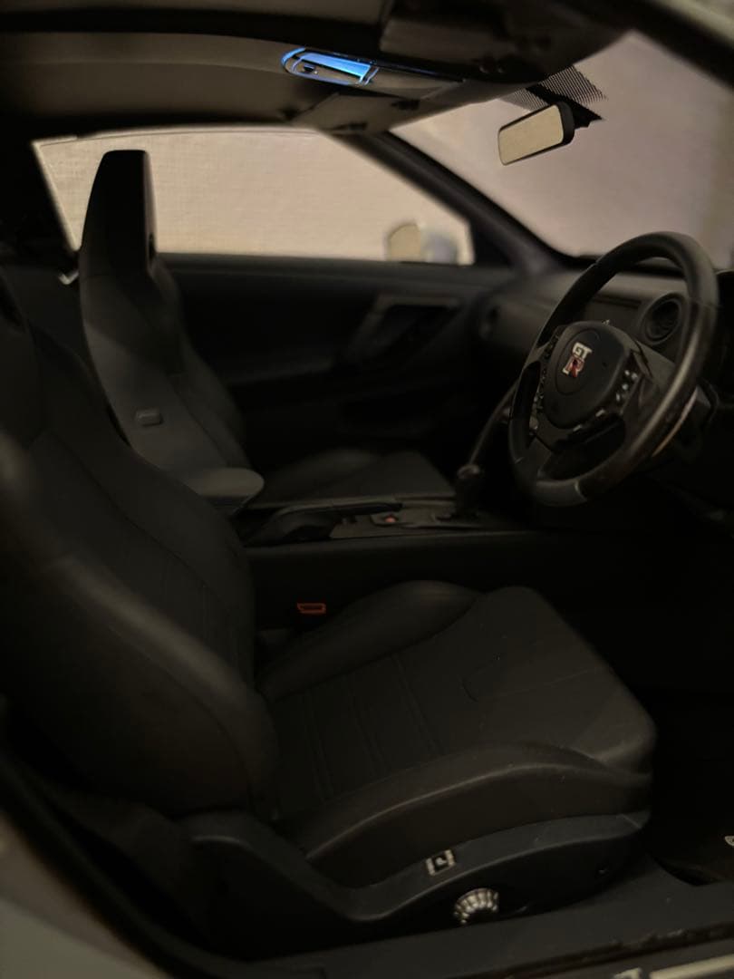 日産　GT-R R35イーグルモス1/8スケールモデル　完成品　デアゴスティーニ