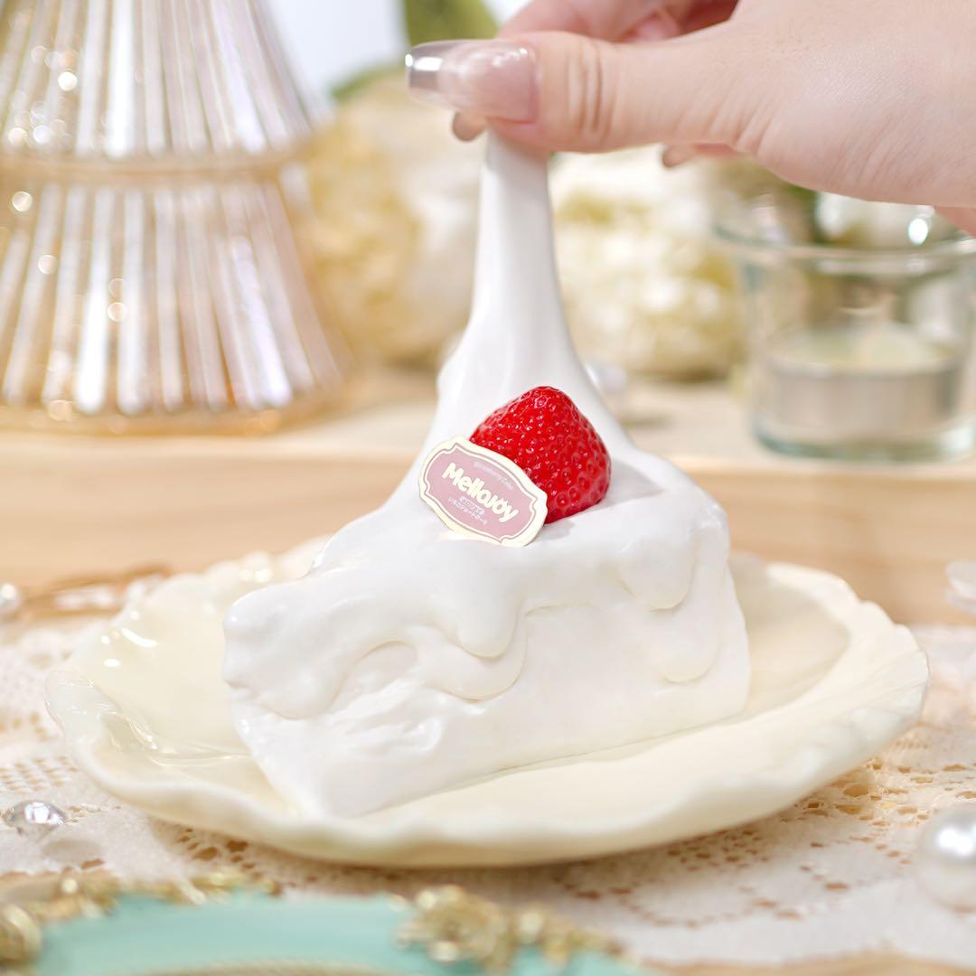 Mellojoy メロジョイ いちご ショートケーキ スライス スクイーズ
