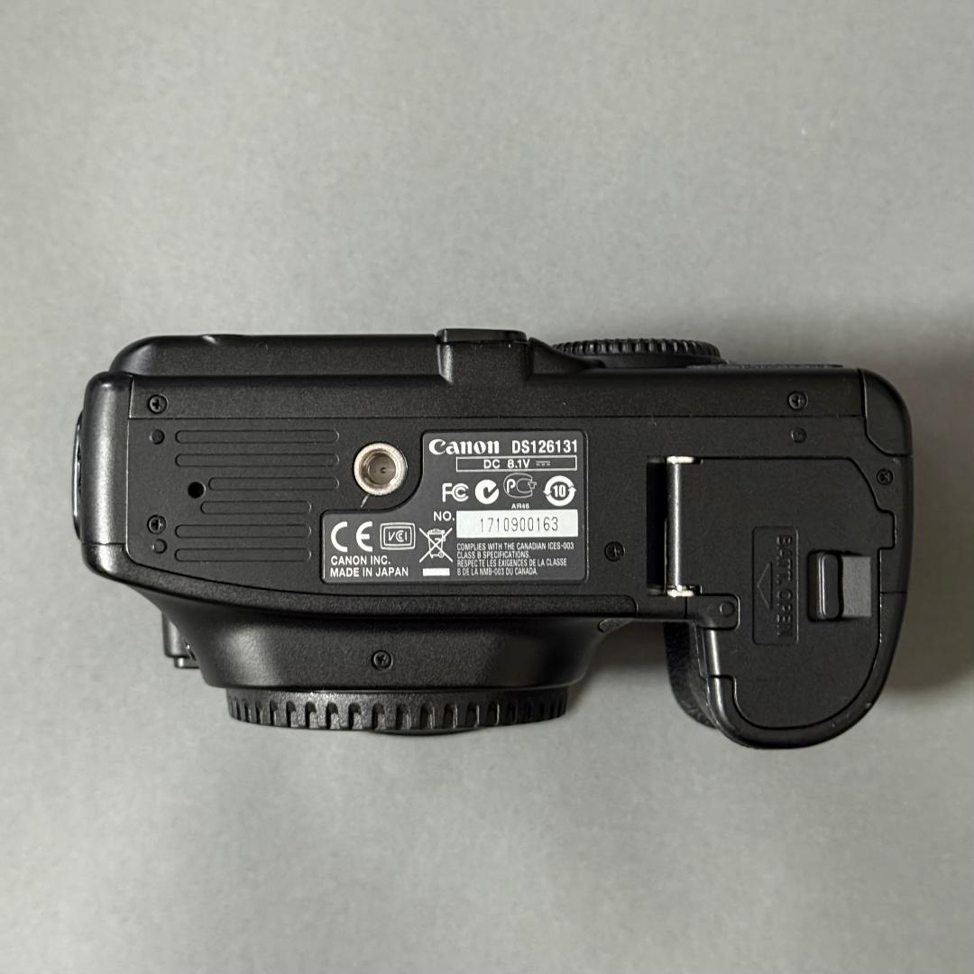 Canon EOS30D デジタル一眼レフカメラ／ボディ＆付属品一式