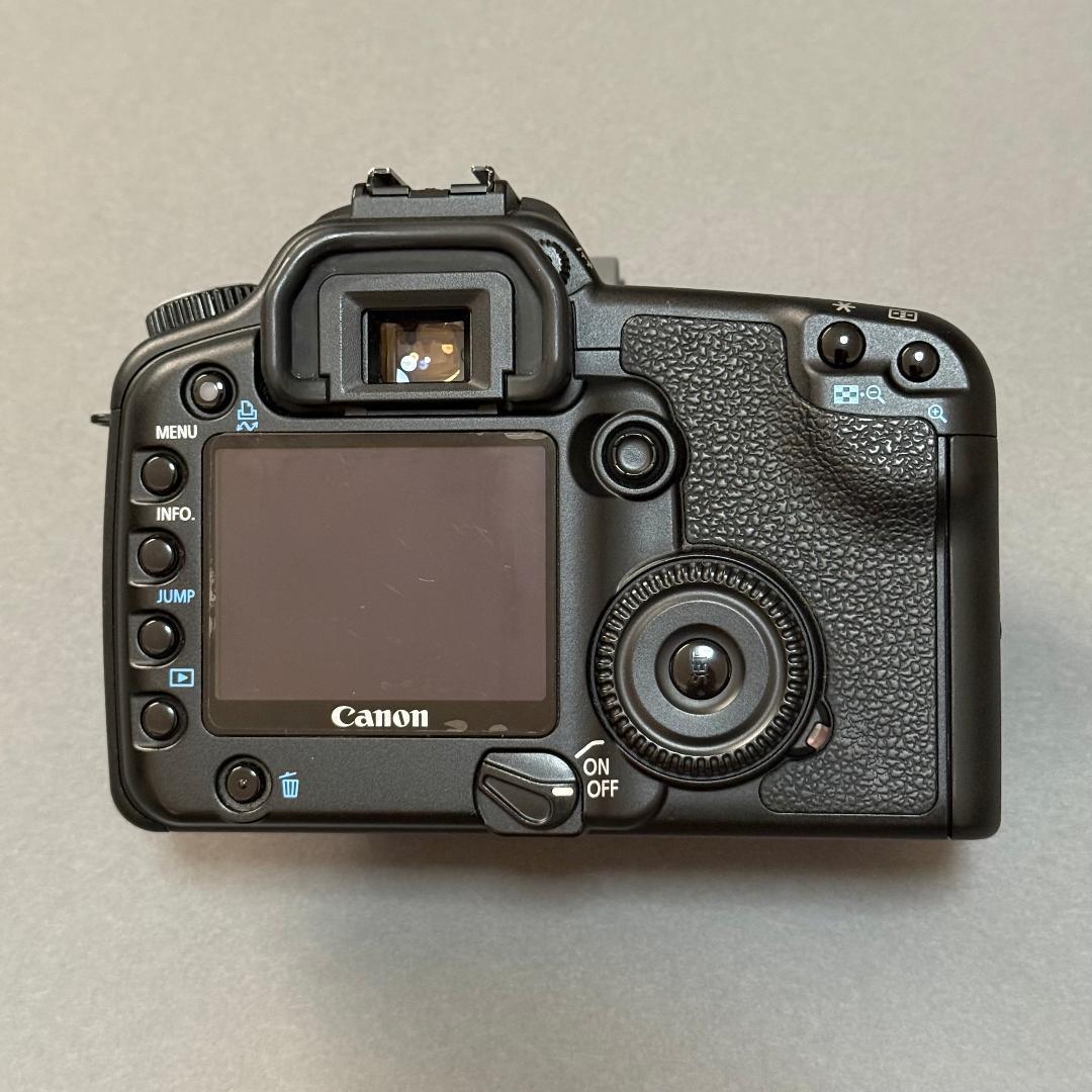 Canon EOS30D デジタル一眼レフカメラ／ボディ＆付属品一式