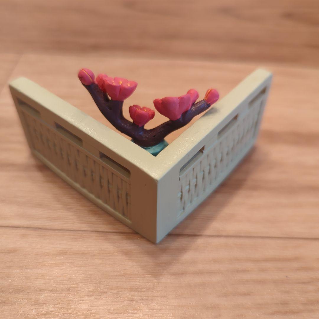 concombre 生け花のついたて