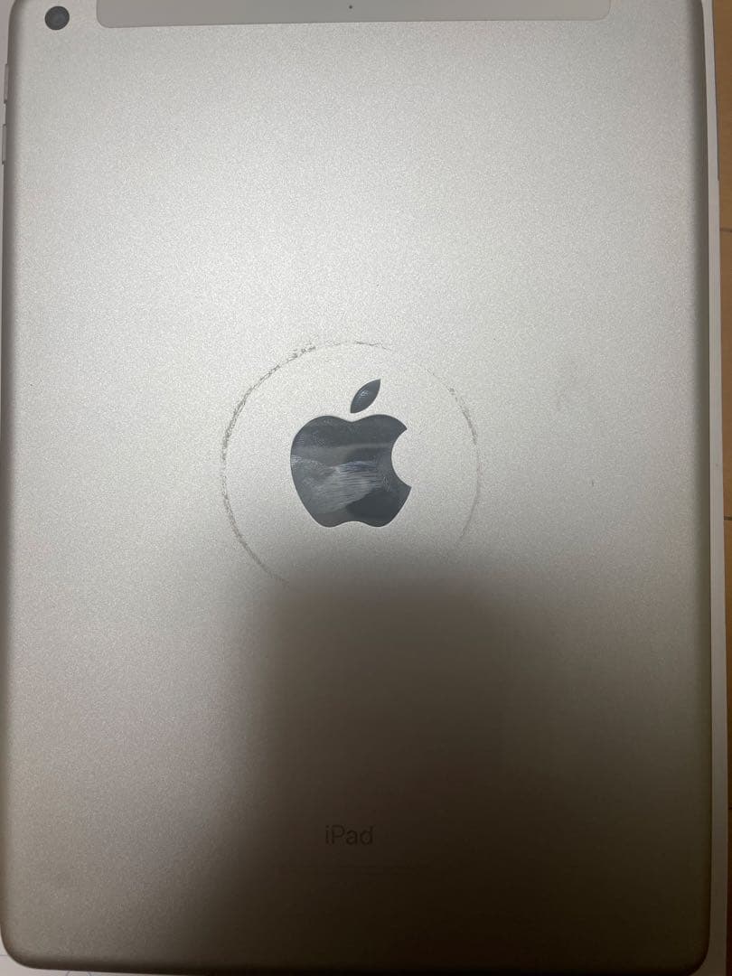 か*ち様 Apple iPad 第五世代　32GB動作確認済み