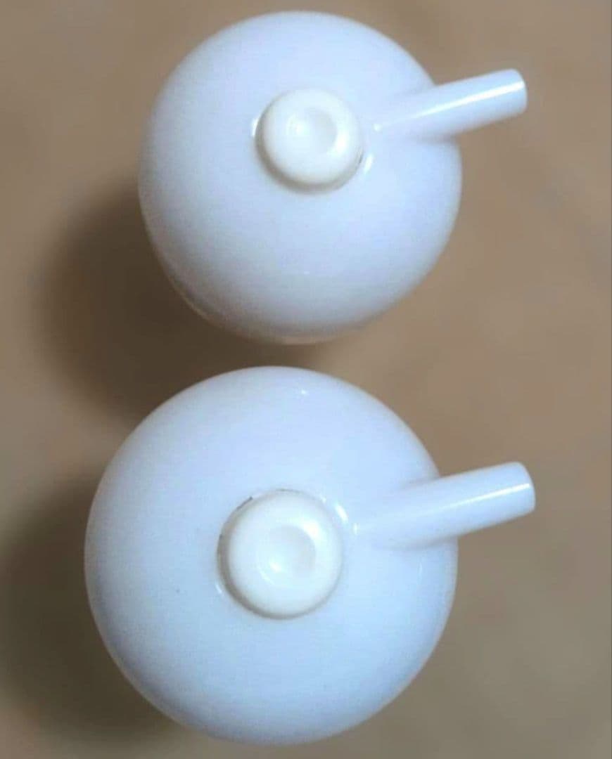 【平成レトロ】当時物　ハローキティ 花柄調味料入れ 2個セット2001 レア物