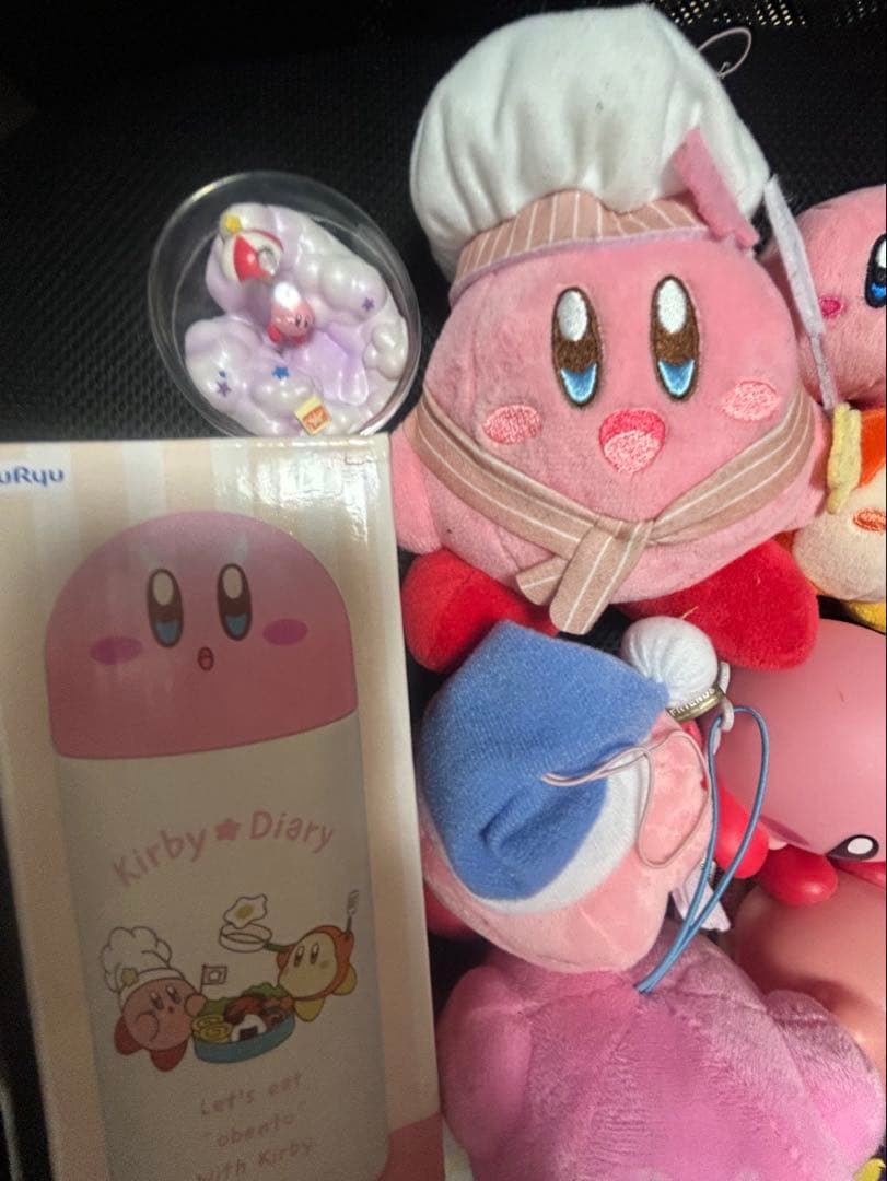 カービィグッズ ストラップ ぬいぐるみ フィギュア 水筒 ポーチ トミカ ケース