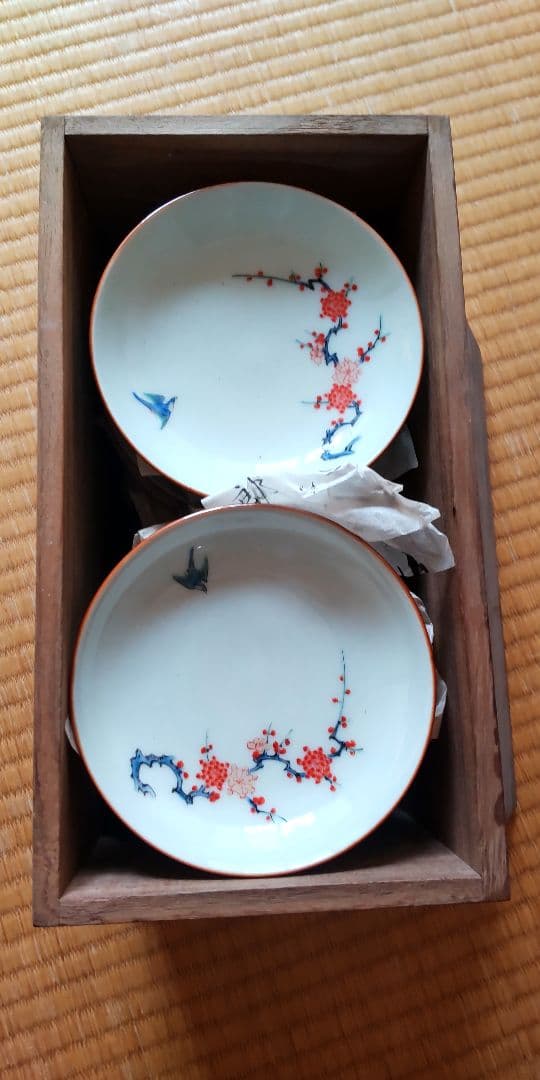 柿右衛門造　色入梅鶯紅緑小皿20枚のうち10枚　箱無し　伊万里焼　骨董