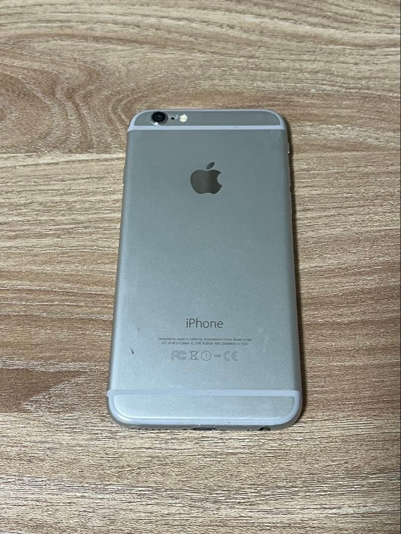 え*か様 Apple iPhone 6 シルバー 本体