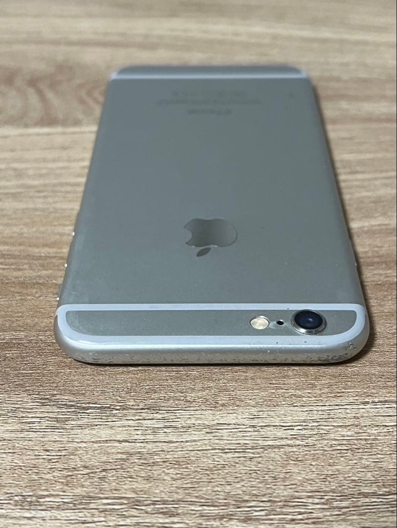 え*か様 Apple iPhone 6 シルバー 本体