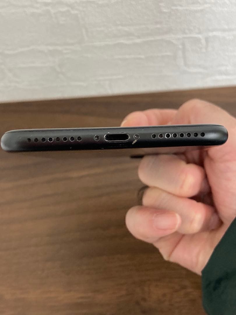 iPhone 7 Plus ブラック 本体　sIMフリー