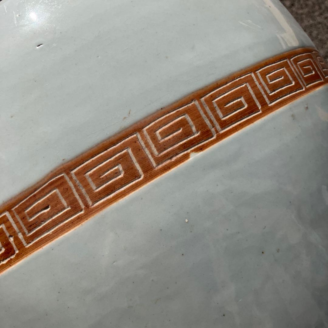 A-1 火鉢 睡蓮鉢 めだか鉢 金魚鉢 陶器製 雷紋 染付 大型 骨董 古道具