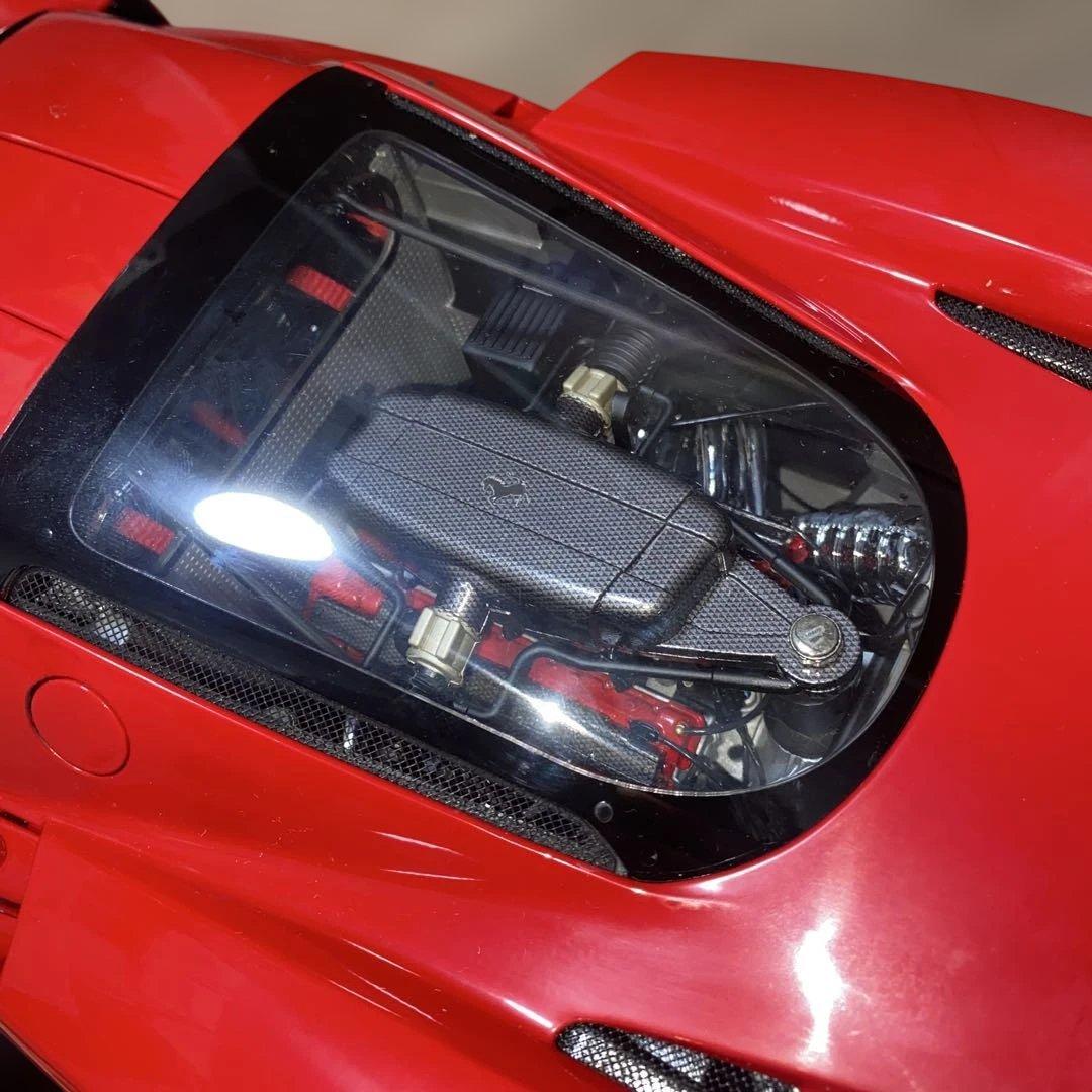 Ferrari LaFerrari 赤