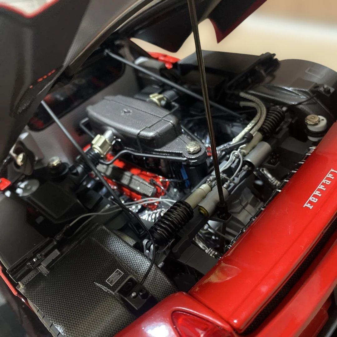 Ferrari LaFerrari 赤