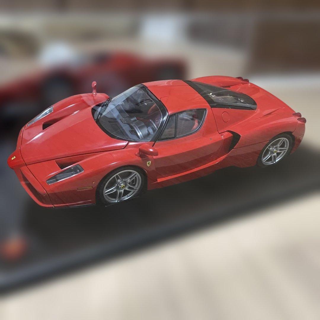 Ferrari LaFerrari 赤