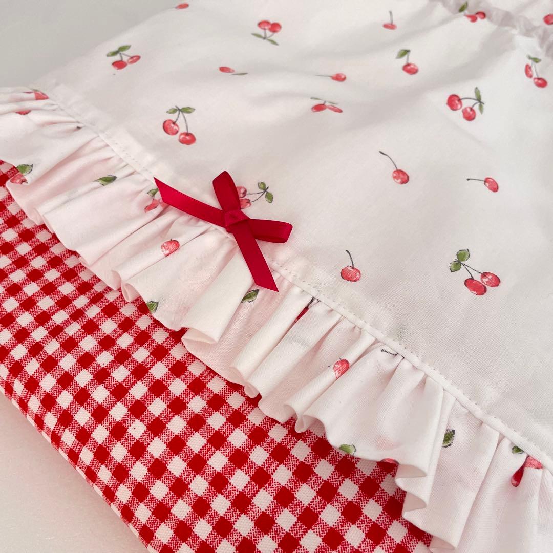 入園・入学　さくらんぼ柄赤チェック　レッスンバッグ、上履き入れ、着替え袋、給食袋