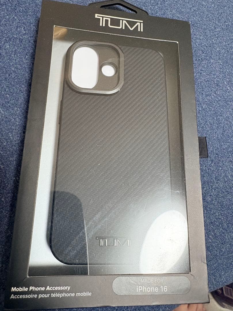TUMI カーボンファイバー風 iPhone16 ケース　スタンド付