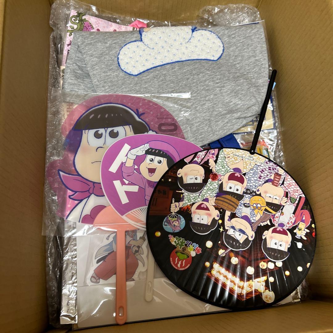 おそ松さん　クリアファイル　ぬいぐるみ　色紙などまとめ売り