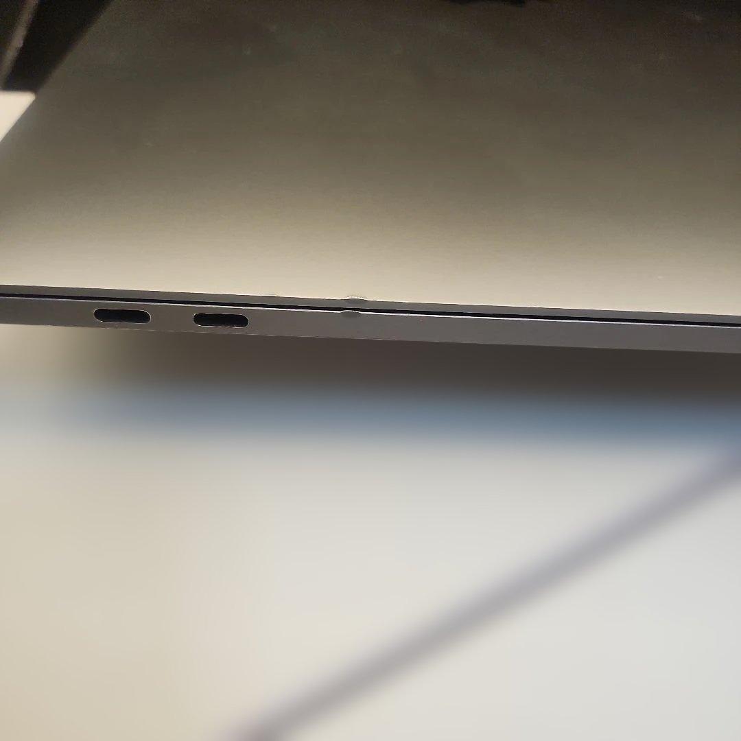 2020年MacBookpro13inchカスタマイズモデル