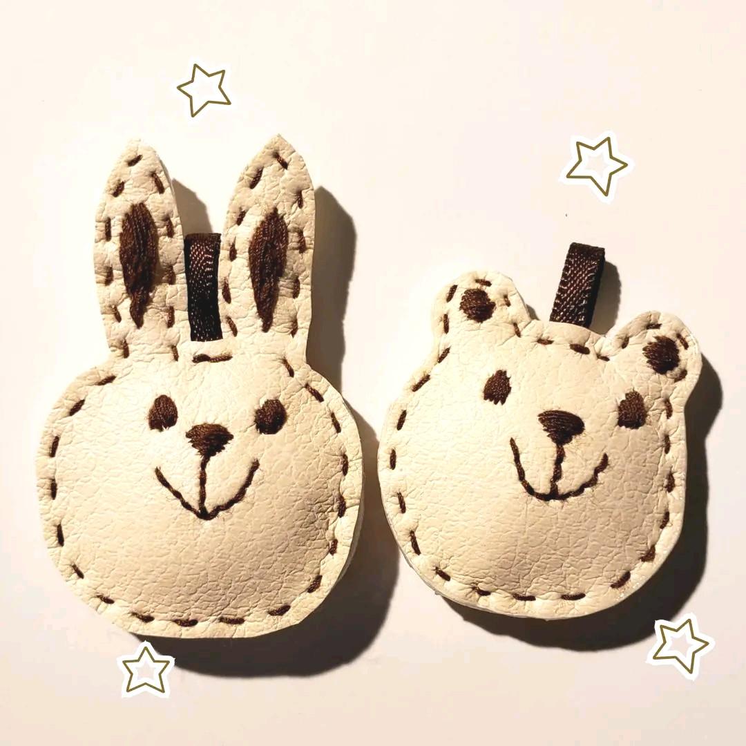 ＊うさぎさんのストラップ＊ベージュ　キーホルダー　チャーム　ギフト　プレゼント