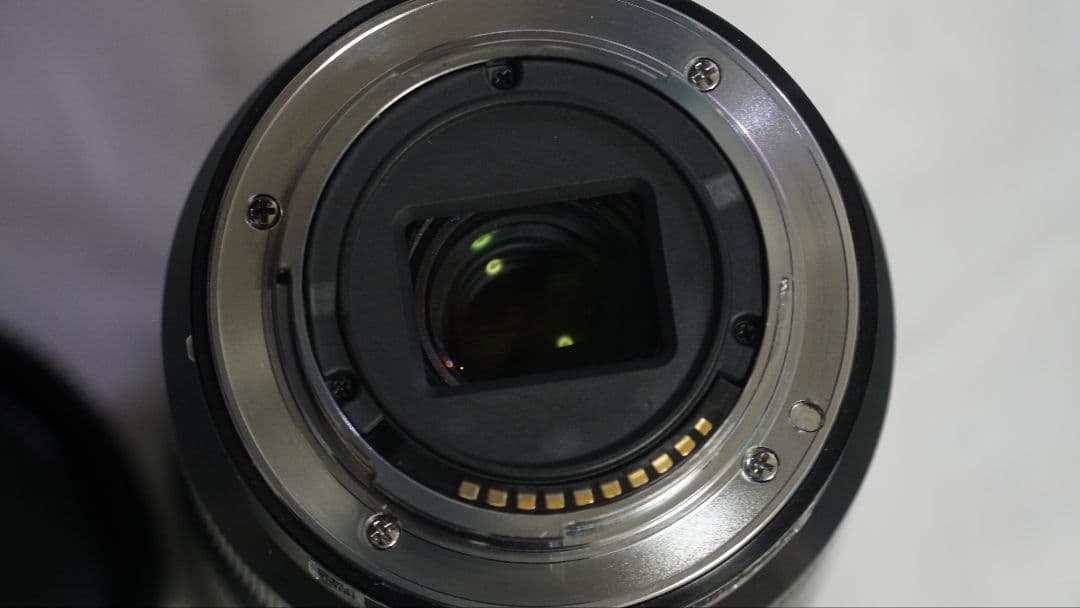 SONY　SEL18200LE　E-mount