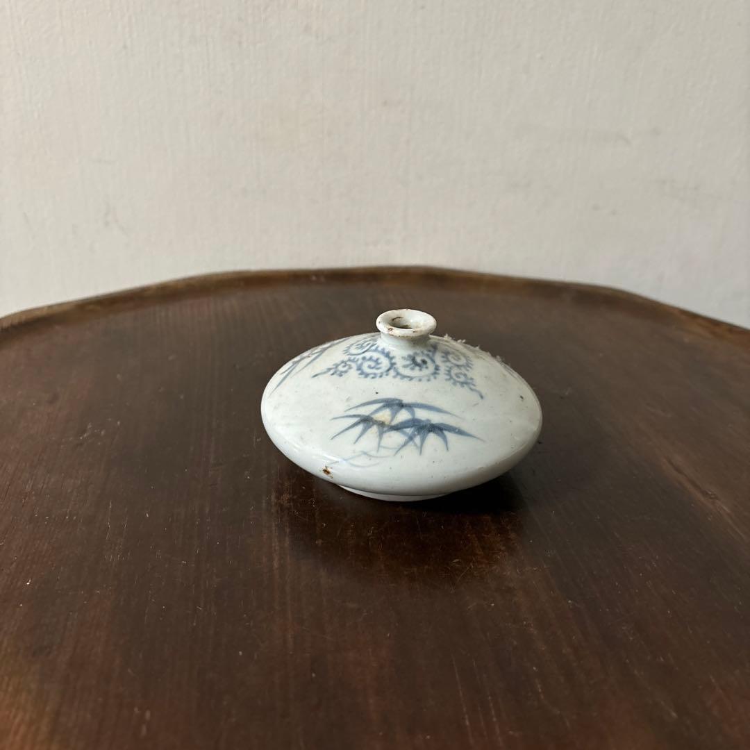 古伊万里染付タコ唐草笹紋様油壷　江戸時代　骨董　アンティーク　検:白洲正子　李朝