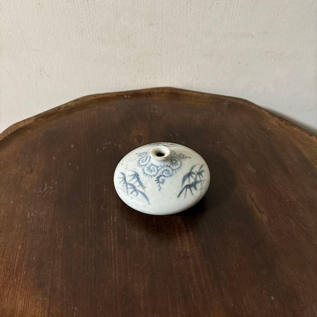 古伊万里染付タコ唐草笹紋様油壷　江戸時代　骨董　アンティーク　検:白洲正子　李朝