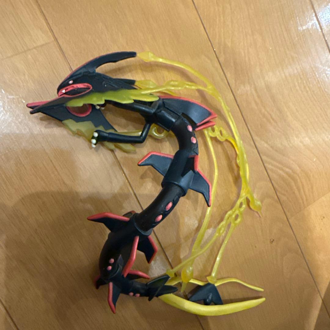 限定1000個 モンスターコレクション 黒いメガレックウザ モンコレ ポケモン