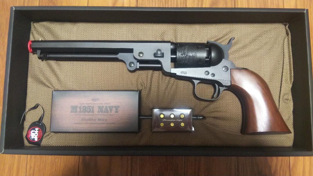 東京マルイ　M1851 NAVY エアリボルバー