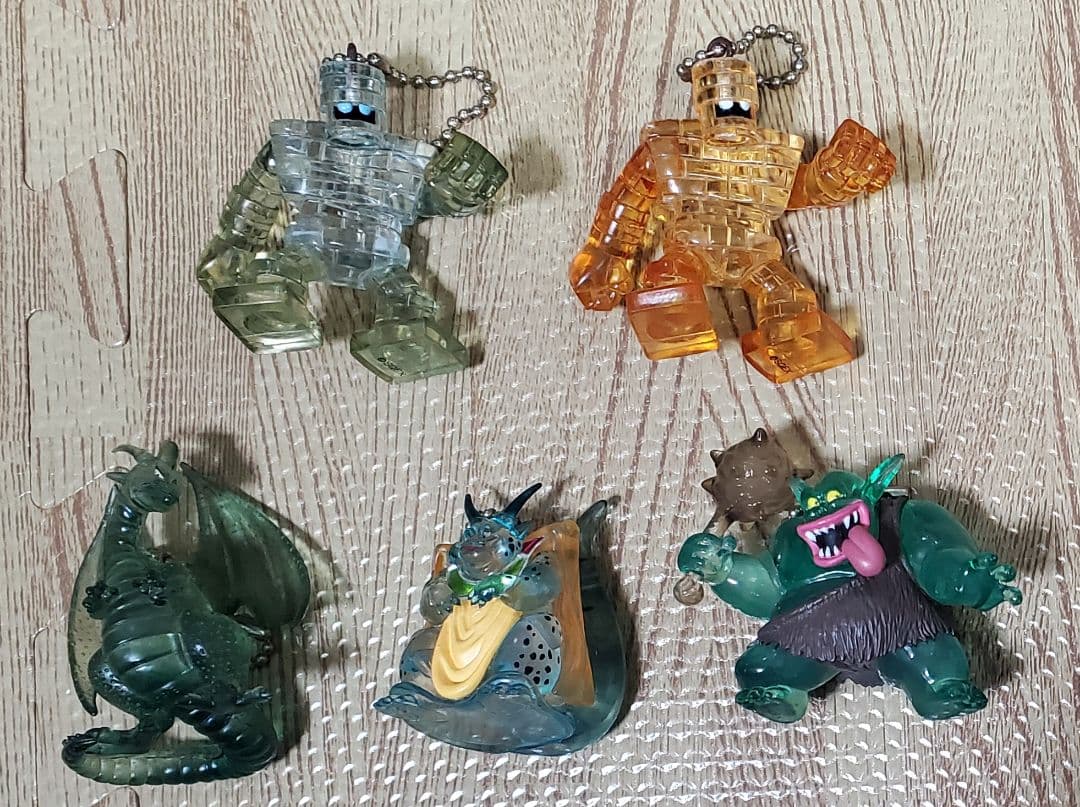 た*こ様 ドラゴンクエストクリスタルモンスターズ(バラ売り不可・ダブりあり)