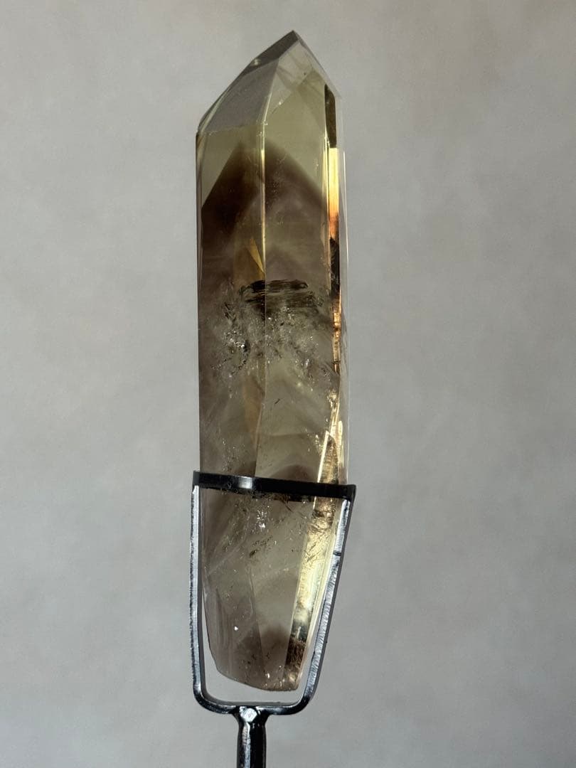 高品質＆レア◎ブラジル産 スモーキーファトムシトリン 虹入り