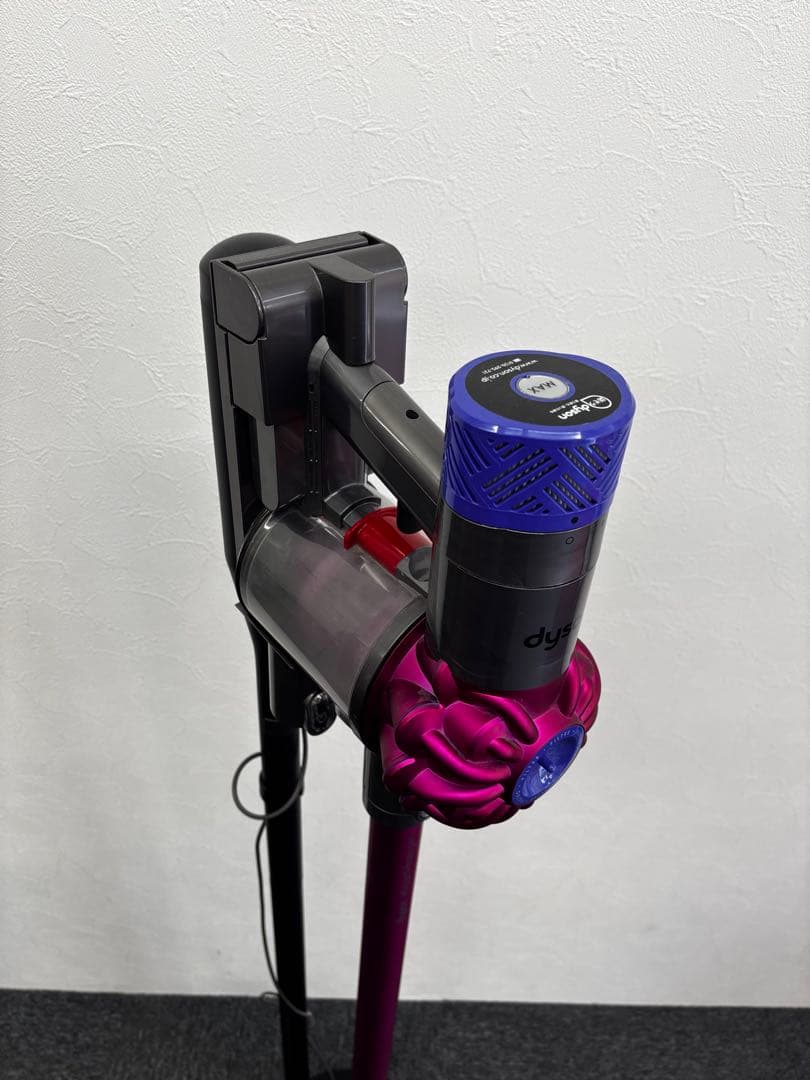 Dyson ダイソン SV07 コードレス掃除機 充電式 スタンド付