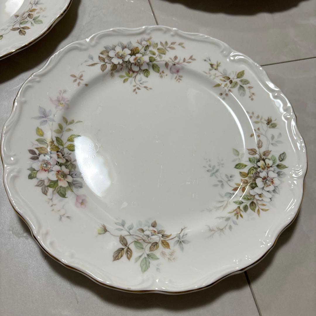 食器　3皿セット　ロイヤルアルバート　プレート