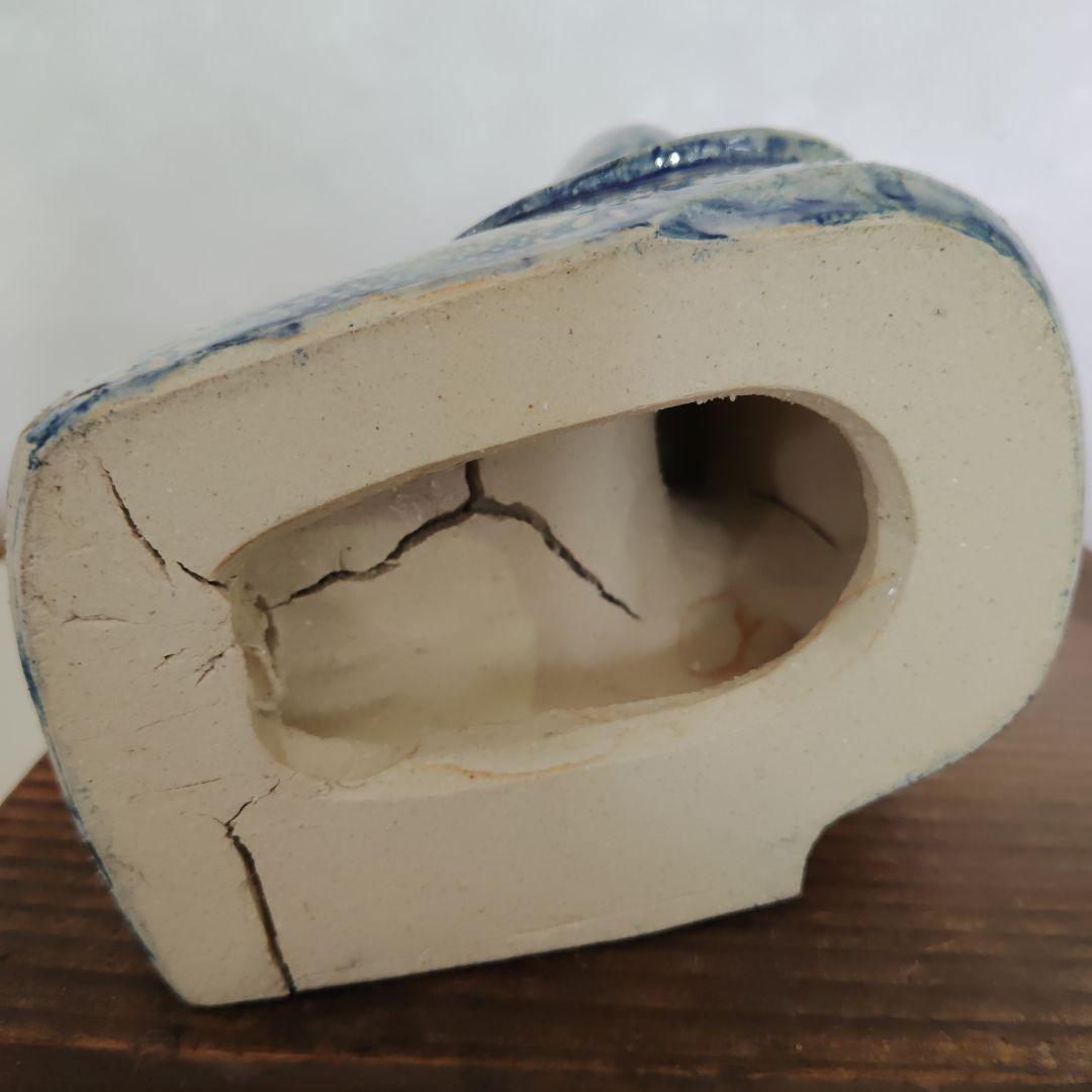 着物姿の女性坐像　陶器製　芸術作品　砥部焼？　台付き１体