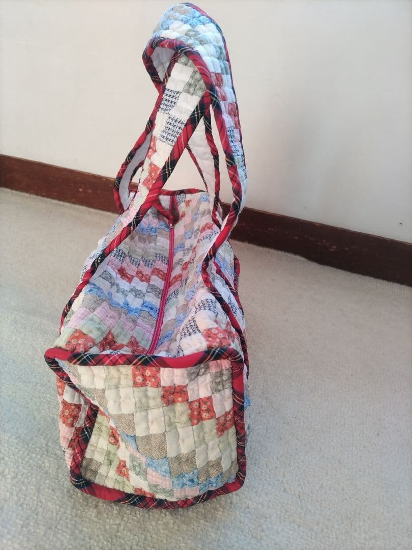 【ハンドメイド美品】ハンドメイドパッチワークバッグ