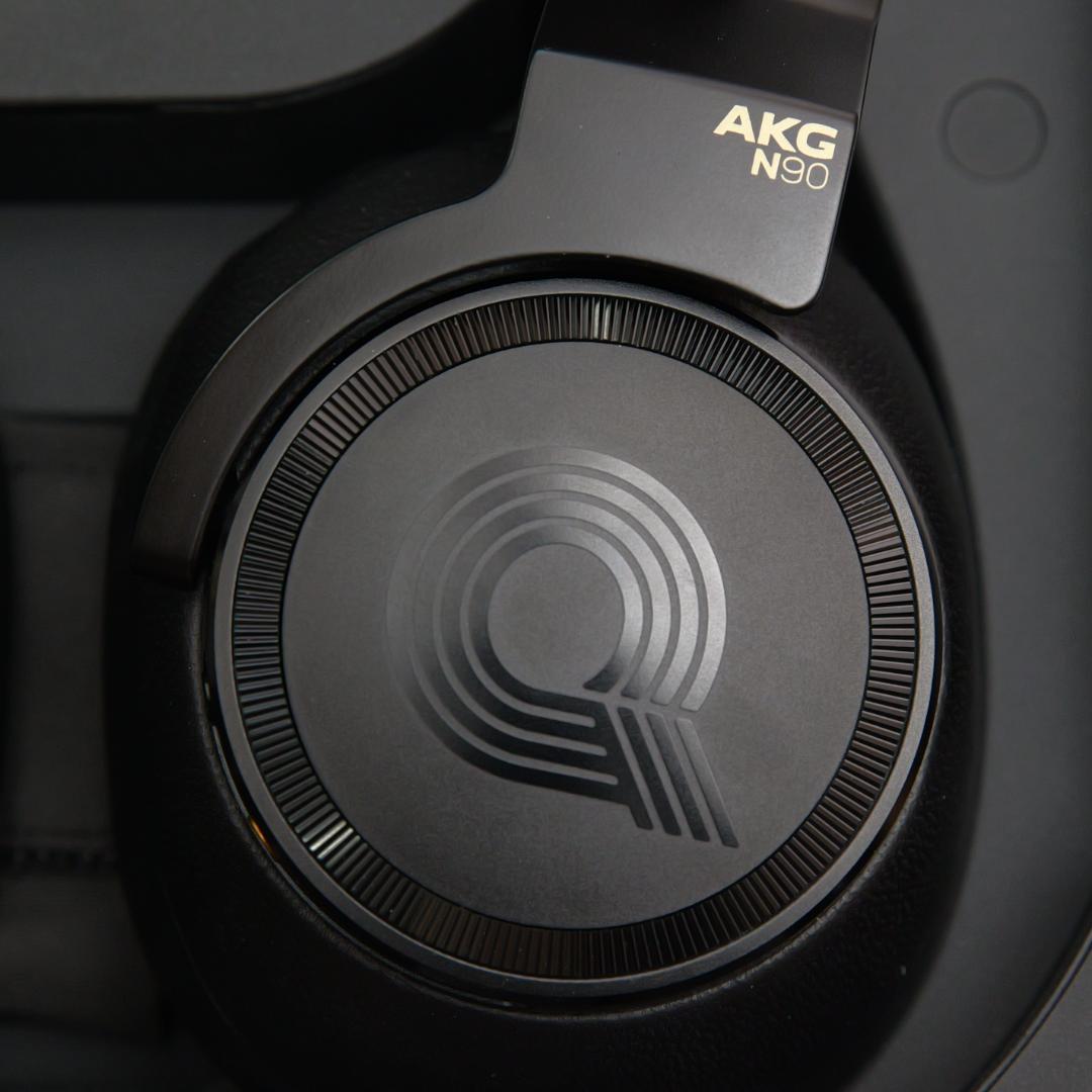 AKG N90Q 密閉型ノイズキャンセリングヘッドホン ブラック