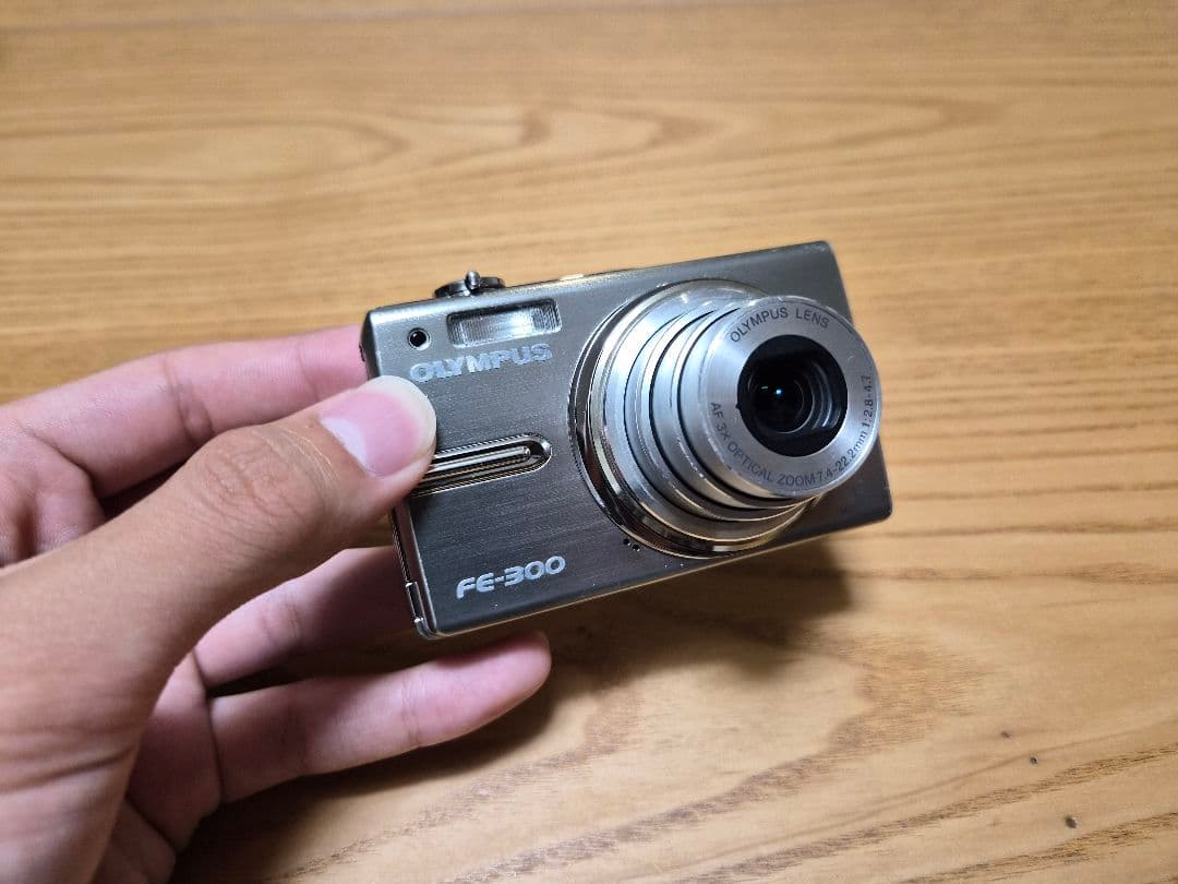 OLYMPUS FE-300 コンパクトデジタルカメラ✨️