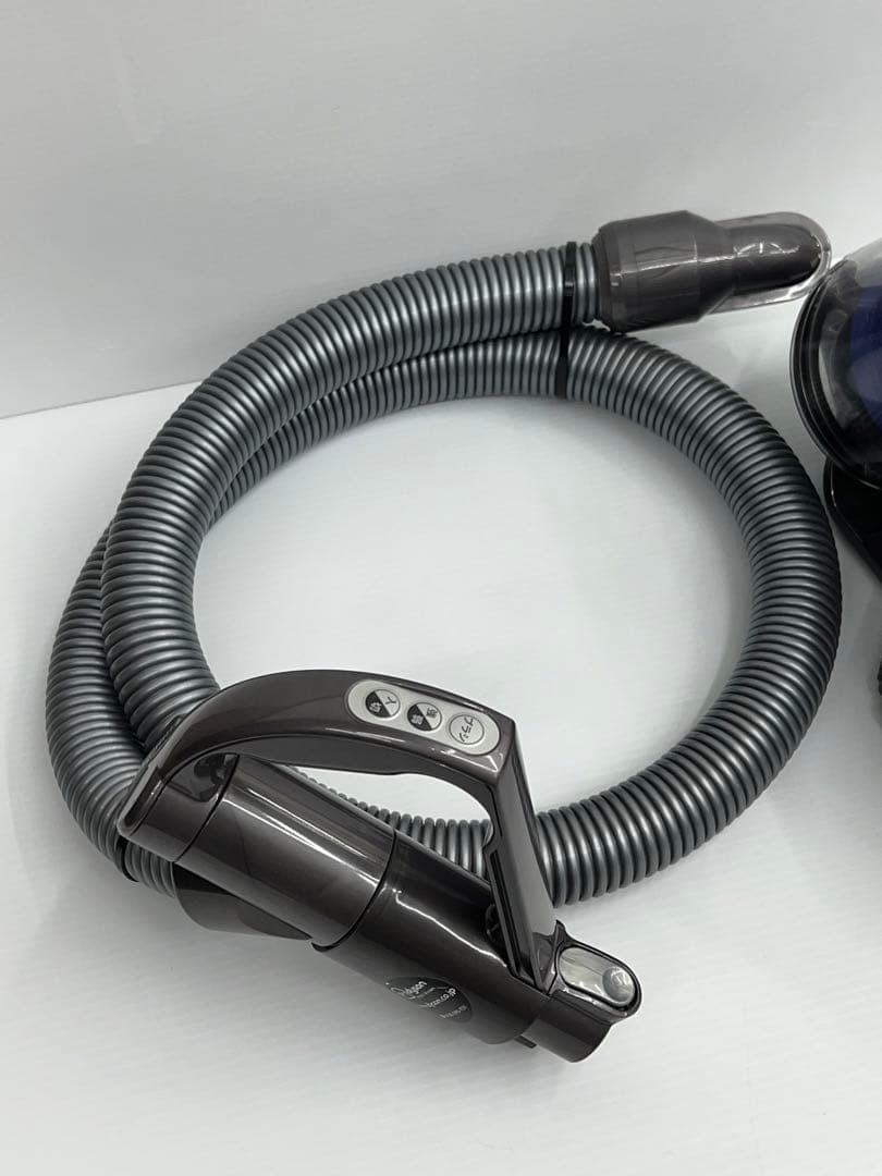 美品　動作保証品　ダイソン　CY24 掃除機　本体　ホース +ダストケース付き