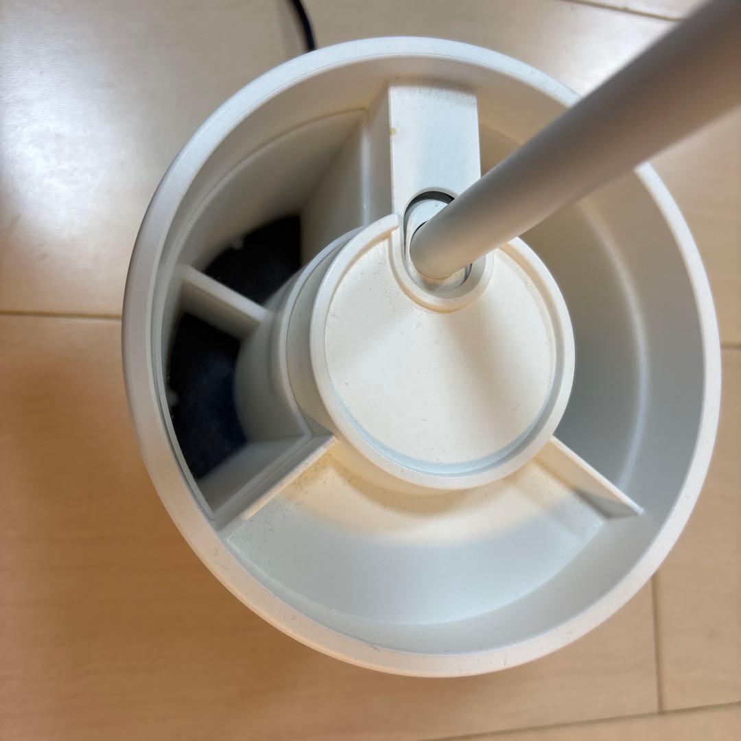 さらに値下げBALMUDAデスクスタンド