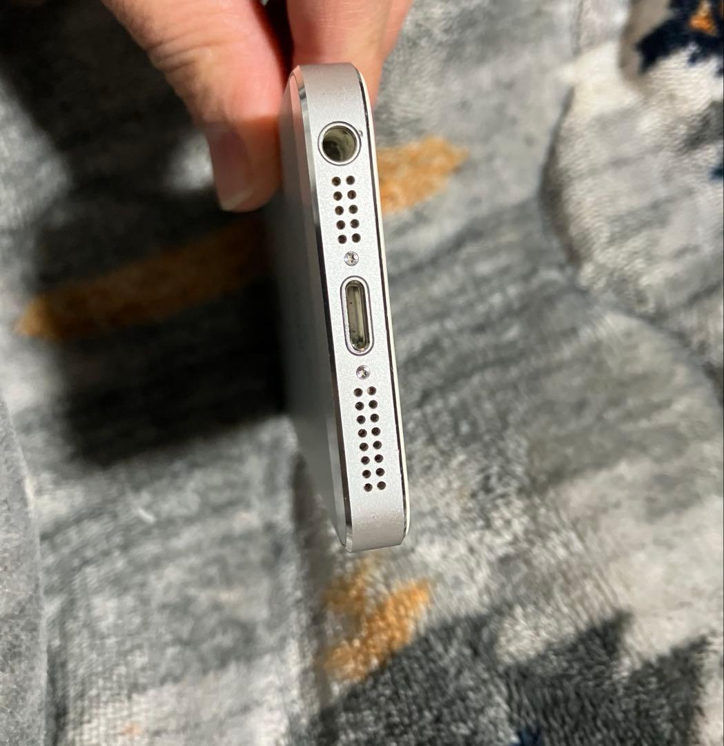 【美品】iPhone5s シルバー