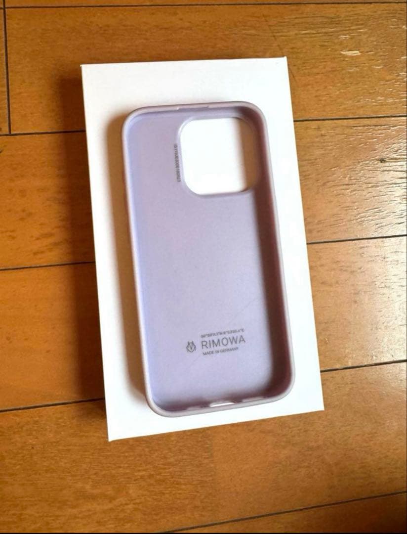 rimowa　iPhone 15 Pro　ラベンダー