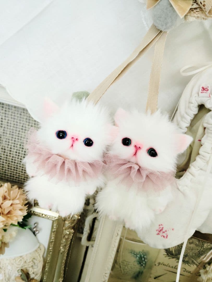 お出かけ♡双子子猫ちゃんのバッグチャーム♡ストラップ♡ぬいぐるみ♡