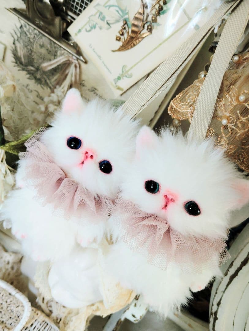お出かけ♡双子子猫ちゃんのバッグチャーム♡ストラップ♡ぬいぐるみ♡