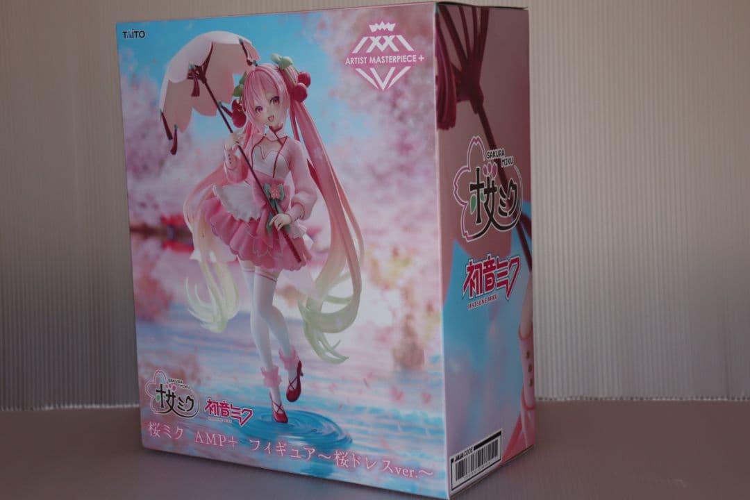 ㉝＿初音ミク　雪ミク　桜ミク　ガンダム　椿　フィギュア 　４体セット