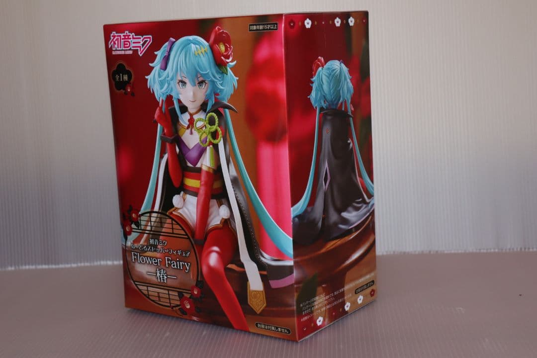 ㉝＿初音ミク　雪ミク　桜ミク　ガンダム　椿　フィギュア 　４体セット