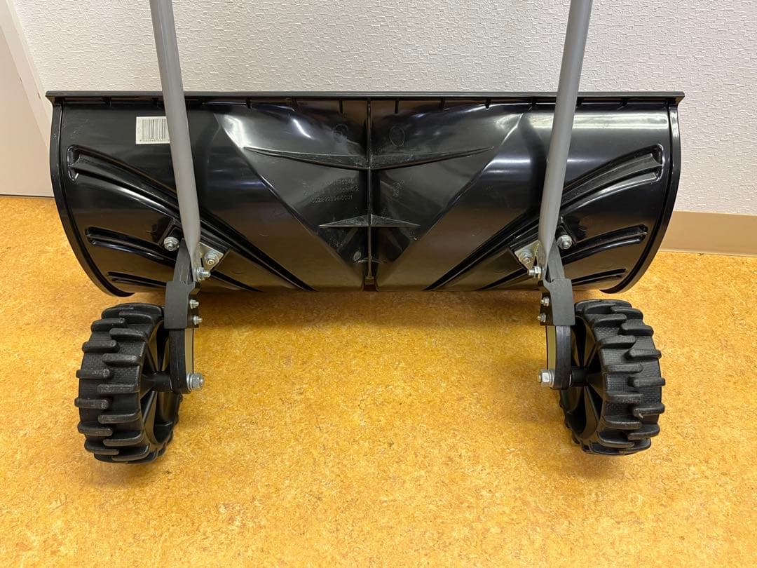 スノープッシャー　キャスター付き　雪かき　スコップ　除雪
