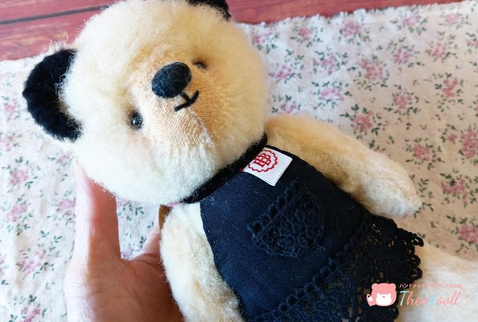 ハンドメイド　黒耳イエローLサイズ