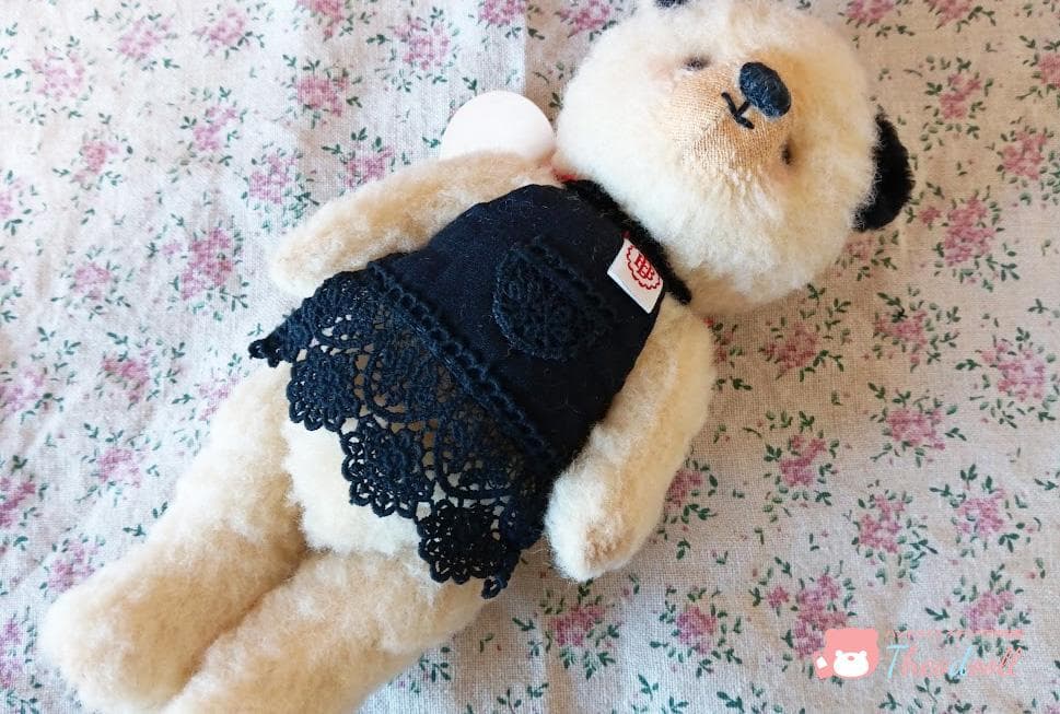 ハンドメイド　黒耳イエローLサイズ