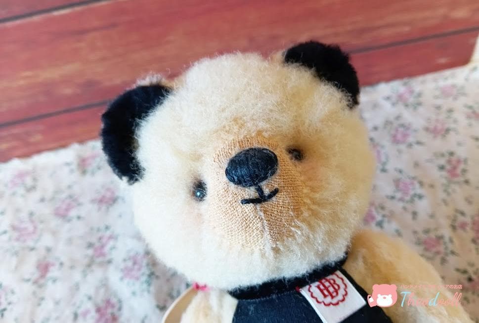 ハンドメイド　黒耳イエローLサイズ