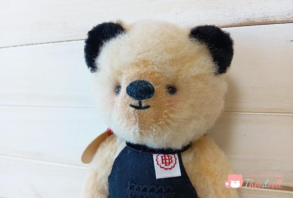 ハンドメイド　黒耳イエローLサイズ