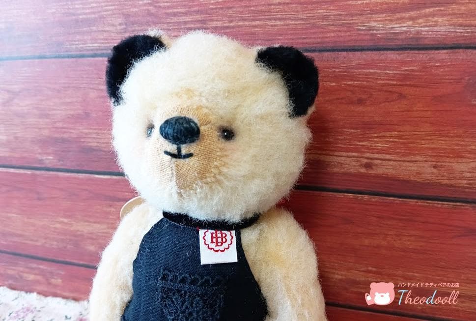 ハンドメイド　黒耳イエローLサイズ
