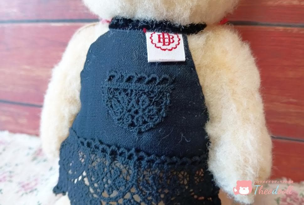 ハンドメイド　黒耳イエローLサイズ