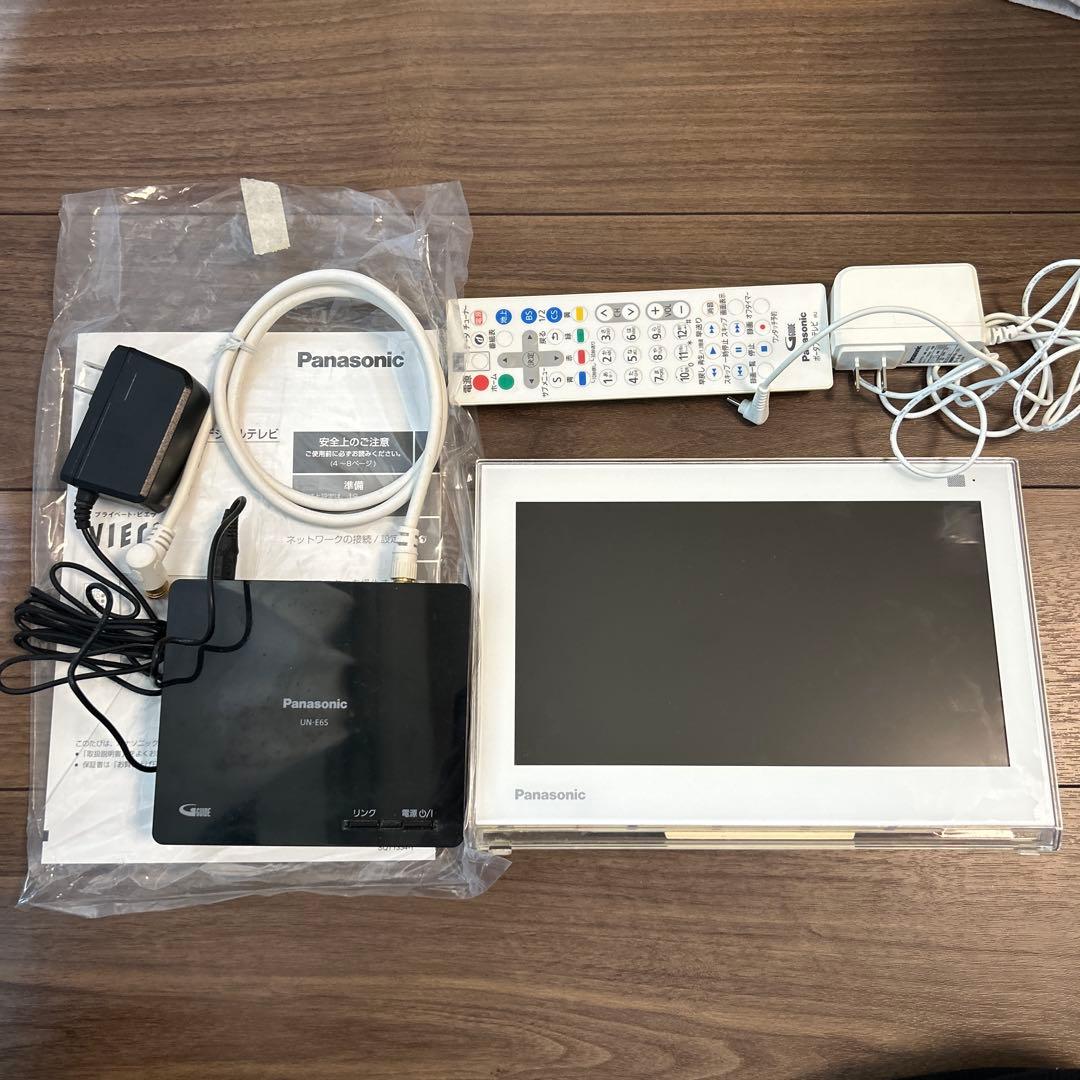 PanasonicプライベートビエラUN-10E6 ポータブルテレビ